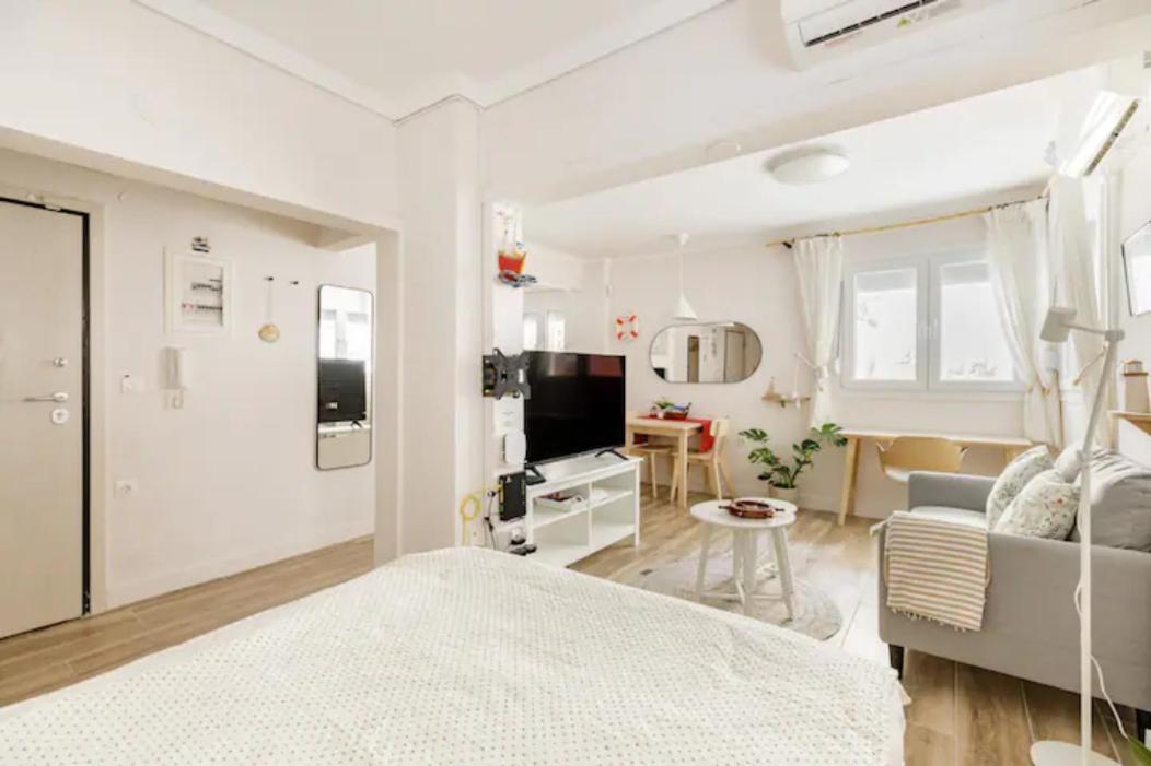 Lovely Small 塞萨洛尼基 外观 照片